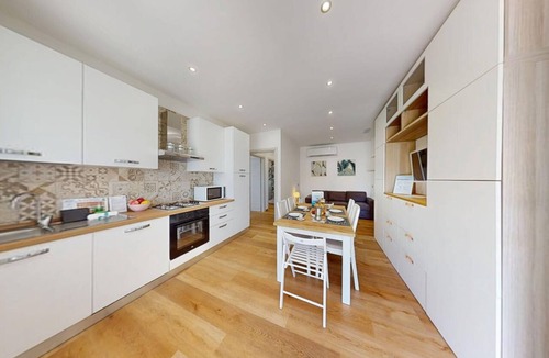 Raffa Apartment | Garda Hub Retreat by Booking Garda Lake
