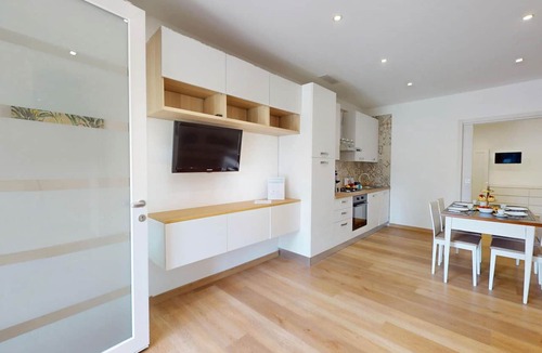 Raffa Apartment | Garda Hub Suite by Booking Garda Lake