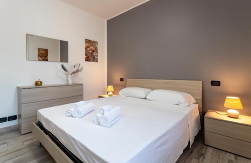 Novara Apartment | Garden View Novara - Near Hospital - Free Wifi
