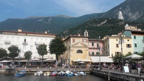 Malcesine Old Town Apartment | Gioel Studio