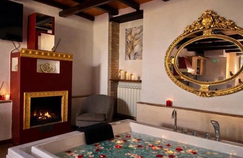 Pisciarelli Apartment | Golden House