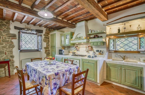 Monte San Savino House | Gorgeous home in Monte San Savino with WiFi