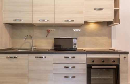 San Donato Apartment | GuestHost - Apartment located on the ground floor of a building.In 39 square meters of space it comfortably accommodates 2 people with a double bedroom.There is an uncovered parking space for the exclusive use of guests.The neighborhood is well served wi