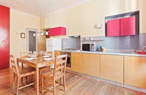Lazzaretto Apartment | GuestHost - Corso Buenos Aires Colourful Flat