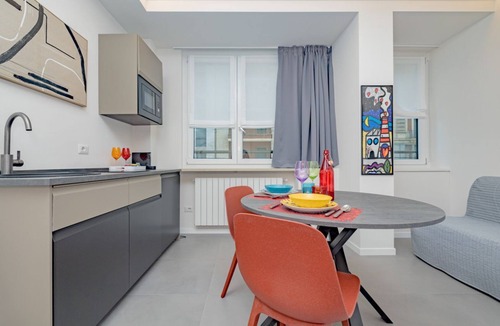 Loreto Apartment | GuestHost - Cosy Studio Milan- Buenos Aires & Loreto