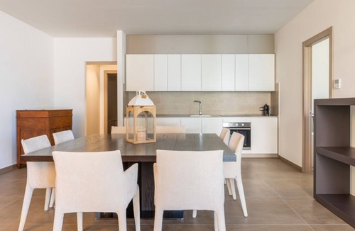 Perugia Apartment | GuestHost - Cozy apartment equipped with all comforts to accommodate up to 6 people, with two bedrooms and two bathrooms. The accommodation is located in a modern condominium complex with a shared swimming pool and enjoys a pleasant view of the shared ga