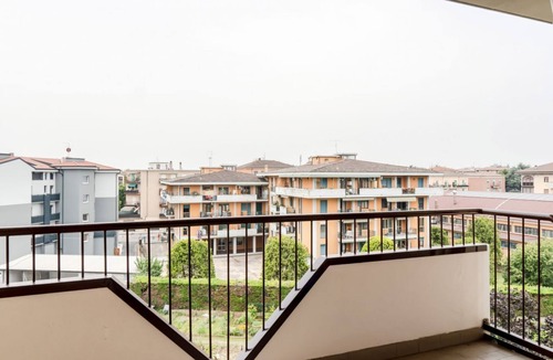 Sud-Ovest Apartment | GuestHost - Cozy apartment of 40 sqm located on the fourth and last floor of a building with lift, suitable for 4 people.The accommodation is located in a quiet residential area, served by the main services: bars, restaurants, supermarkets, pharmacy, pub