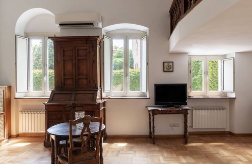 Rione VII Regola Apartment | GuestHost - Historic Center Apartment Lungotevere