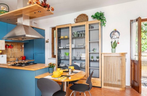 Assenza Apartment | GuestHost - Lovely 70 sqm apartment, perfect for 2 people, located on the ground floor of a building WITHOUT a lift (steps to access it). The accommodation enjoys a splendid view of the lake and is located in Castelletto, a picturesque village located al