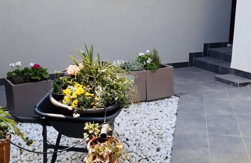 Abano Terme Apartment | GuestHost - Lovely apartment for 4 people in a completely renovated building, located in a quiet residential area a stone's throw from the historic center of Abano Terme. The flat is 5 minutes away by foot from San Lorenzo Cathedral, 10 minutes away from
