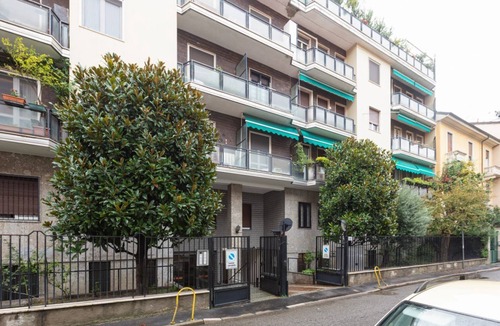 Milan Apartment | GuestHost - Milan Gambara Balcony Apartment