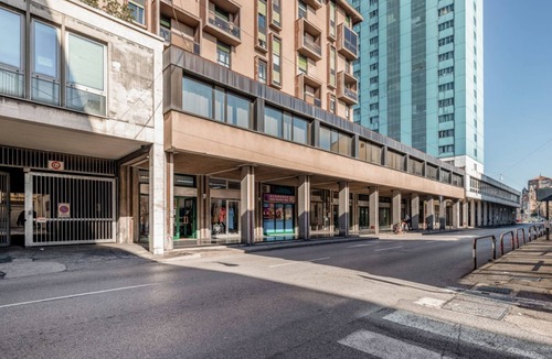 Padova House | GuestHost - Our residence is located on the fourth floor of a building, equipped with a lift.Service room which can be accessed by all guests complete with microwave, refrigerator, coffee machine, electric kettle, cups and glasses.Bicycle parking inside