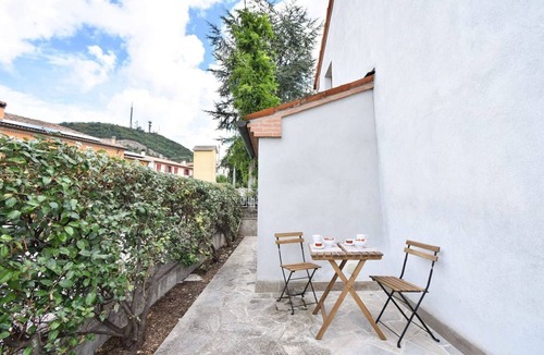 Baone Apartment | GuestHost - The apartment is located in the center of Calaone di Baone at 227 meters above sea level in the municipality of Baone, an area known for its proximity to the Euganean Hills, ideal for nature and sports lovers who wish to take a break in this