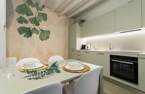 Treviglio Apartment | GuestHost - Vivaldi Primavera Apartment