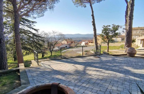 Canale Monterano House | Historical 1690 villa completely remodeled with all modern comforts.