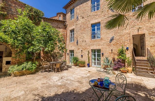 Citta della Pieve House | Historical Palace with pool