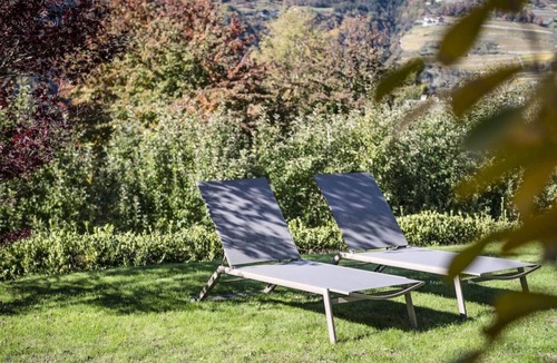 Bressanone Apartment | Hochwertige Ferienwohnung mit 2 Schlafzimmern, Bergblick und Großem Garten