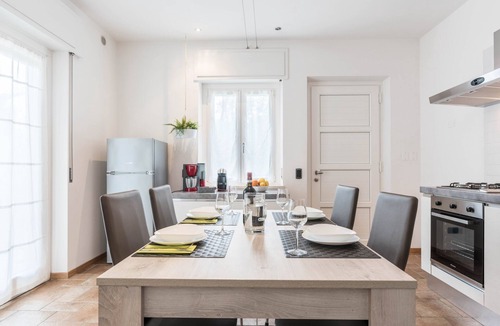 Malcesine Apartment | Holiday Apartment “Casa Stefi N1” close to lake Garda with Balcony, Garden & Pool