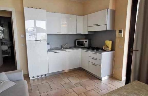 Oggebbio Apartment | Holiday apartment with balcony with side lake view