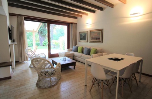 Porto Valtravaglia House | Holiday Home Alpina by Interhome