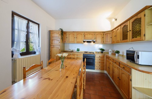 Padenghe sul Garda House | Holiday Home 'Le Paolette' with Lake View, Shared Pool and Private Terrace