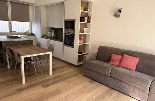 Lecco House | Holiday Home Regina with Private Garden near Lecco Old Town