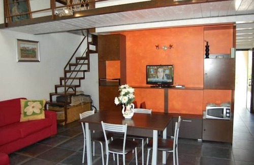 Manerba del Garda Villa | Holiday house with private garden and parking, just a short walk from the lake