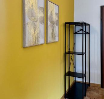Tirano Apartment | HolidayHouse - Balcony&View - Short walk to the Bernina Express