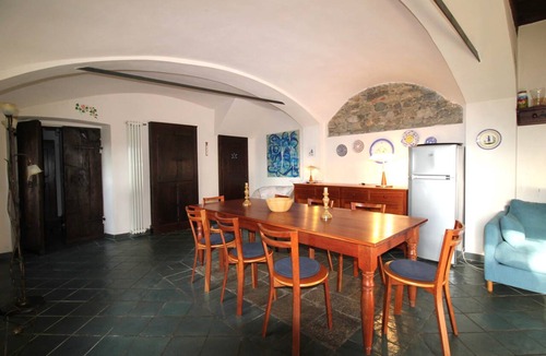 Crabbia House | Home: La Donia, an historic country estate