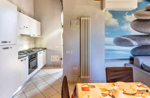 Sud-Ovest Apartment | Homerez - Beautiful apartement for 5 ppl. with terrace and balcony at Verona