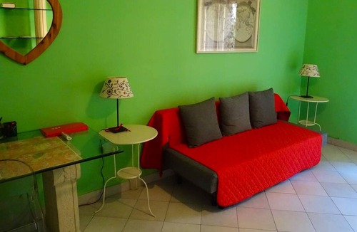 Quartiere XVII Trieste Apartment | Homerez - Nice appartement for 5 ppl. with balcony at Roma