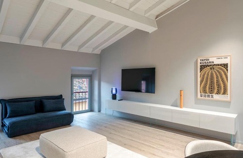 Brescia Antica Apartment | HOST4U - Beautiful Apartment 56 in Brescia City Center Piazzale Arnaldo