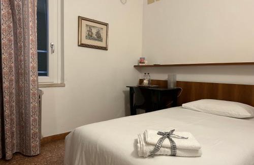 Lazise Old Town Hotel | Hotel "ALBERGO DA PINA"