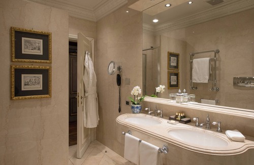 Monza Hotel | Hotel de la Ville - Small Luxury Hotels of the World