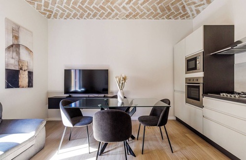 Old Town Apartment | House Chiara| WiFi Parking Station downtown Modena