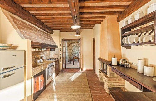 Castiglione del Lago House | House with lakeview between Tuscany and Umbria