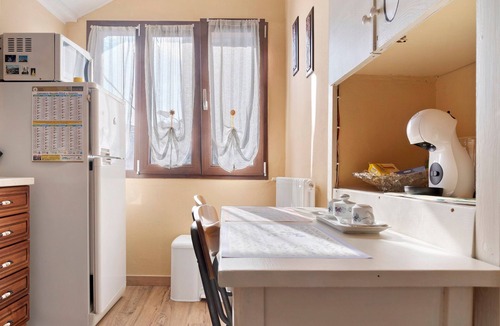 Marzio Apartment | House with Private Garden, Balcony, and Wi-Fi