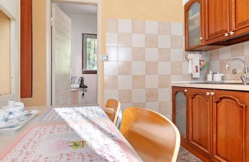 Marzio Apartment | House with Private Garden, Balcony, and Wi-Fi