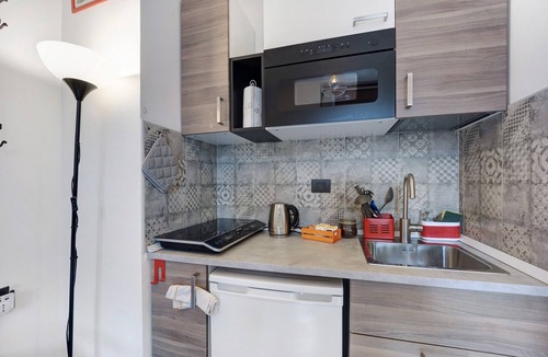San Salvario Apartment | Il Gattino di Torino with Wi-Fi and Air Conditioning