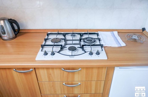 Bellano Apartment | In a strategic area, 300 meters from the train station, 10 meters from the ferries and 100 meters from the shops, in a completely restored historic building from the early 1900s. This apartment, on the top floor with lift, has 1 bedroom and can accommoda