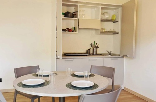 Marone House | In einer klimatisierten Wohnung mit Terrasse