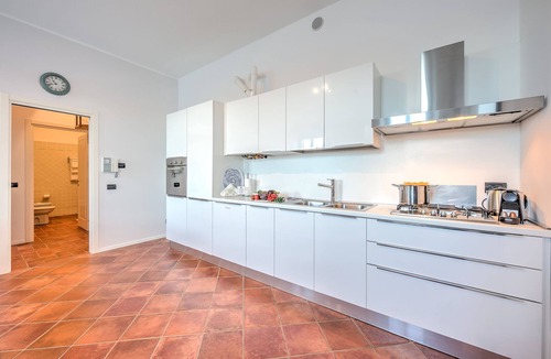 Arona Apartment | Incanto Sul Lago: Arona Lakefront Flat with A/C, Arona, Italy