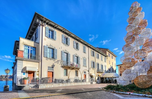 Arona Apartment | Incanto Sul Lago: Arona Lakefront Flat with A/C, Arona, Italy
