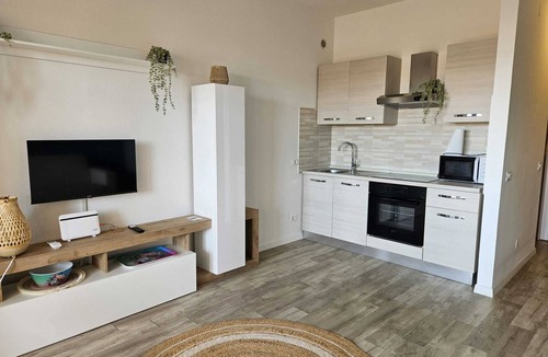 Santa Marinella Apartment | Isabella Apt with Sea View and Private Beach