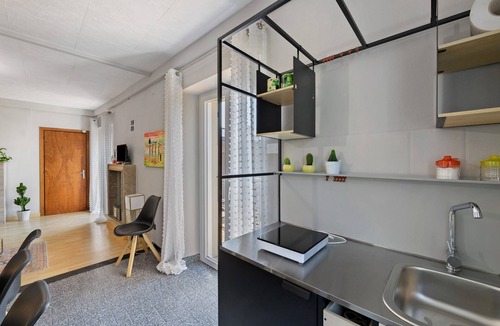 Preseglie Apartment | 'Isola Bella' Apartment with Mountain View, Private Terrace and Wi-Fi