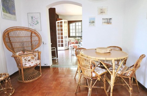 Ispra House | Ispra Villa Sleeps 5 Pool