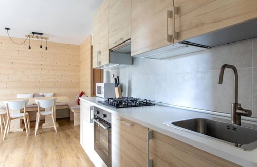 Asiago Apartment | WoodenKey Asiago two-bedroom surrounded by greenery