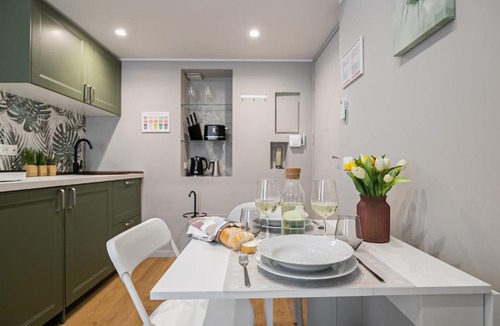 Zona Risorgimento Apartment | Italianway Comfort - Sottocorno 17