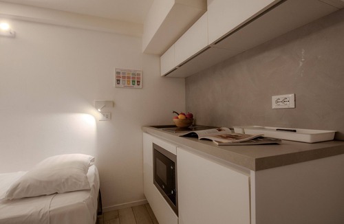Magenta Apartment | Italianway - The B Village Standard - Apt 08
