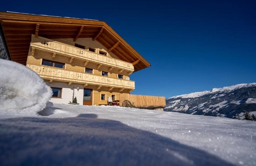 Hippach Apartment | Klette